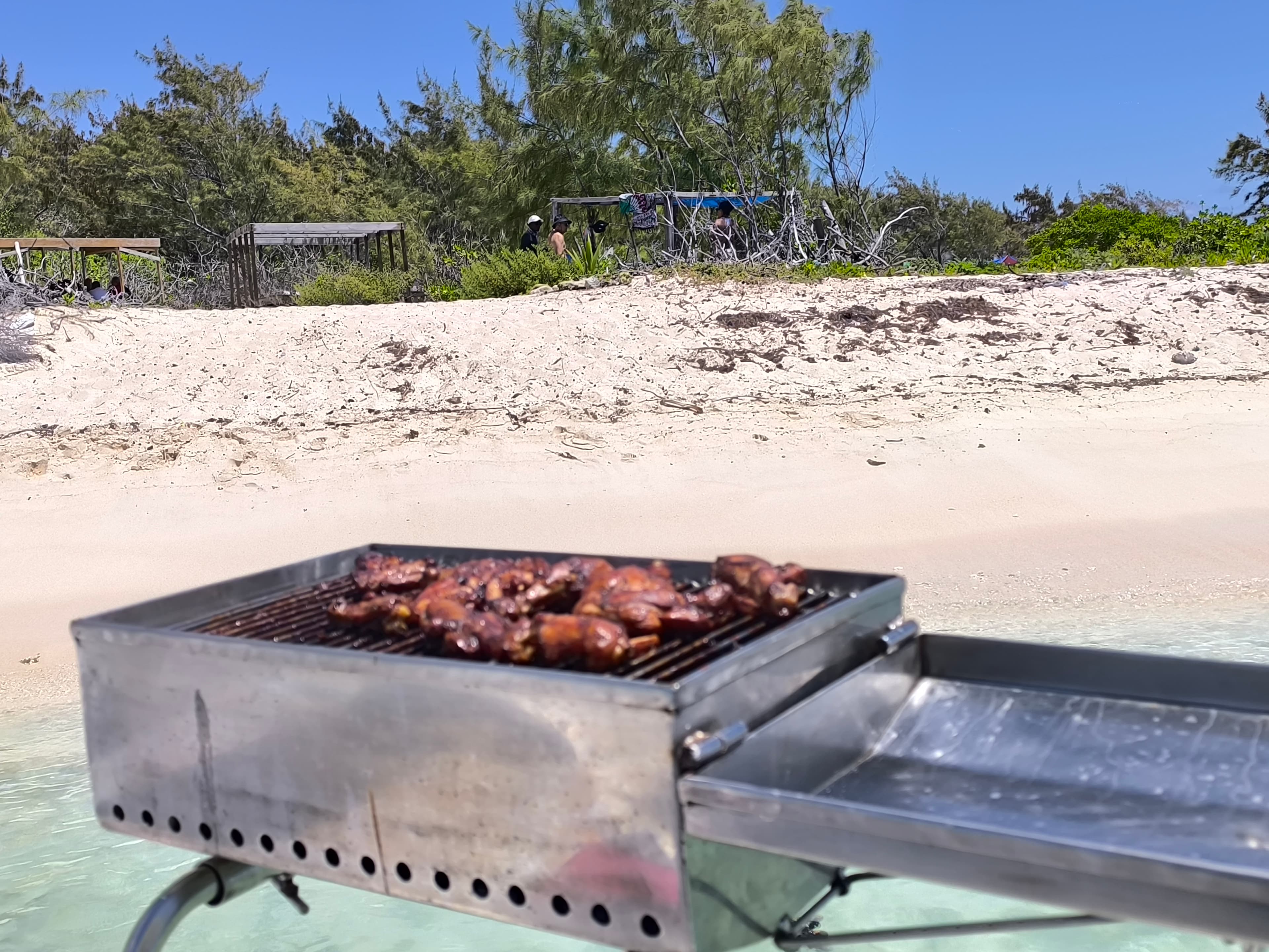 BBQ sur la plage après la pêche